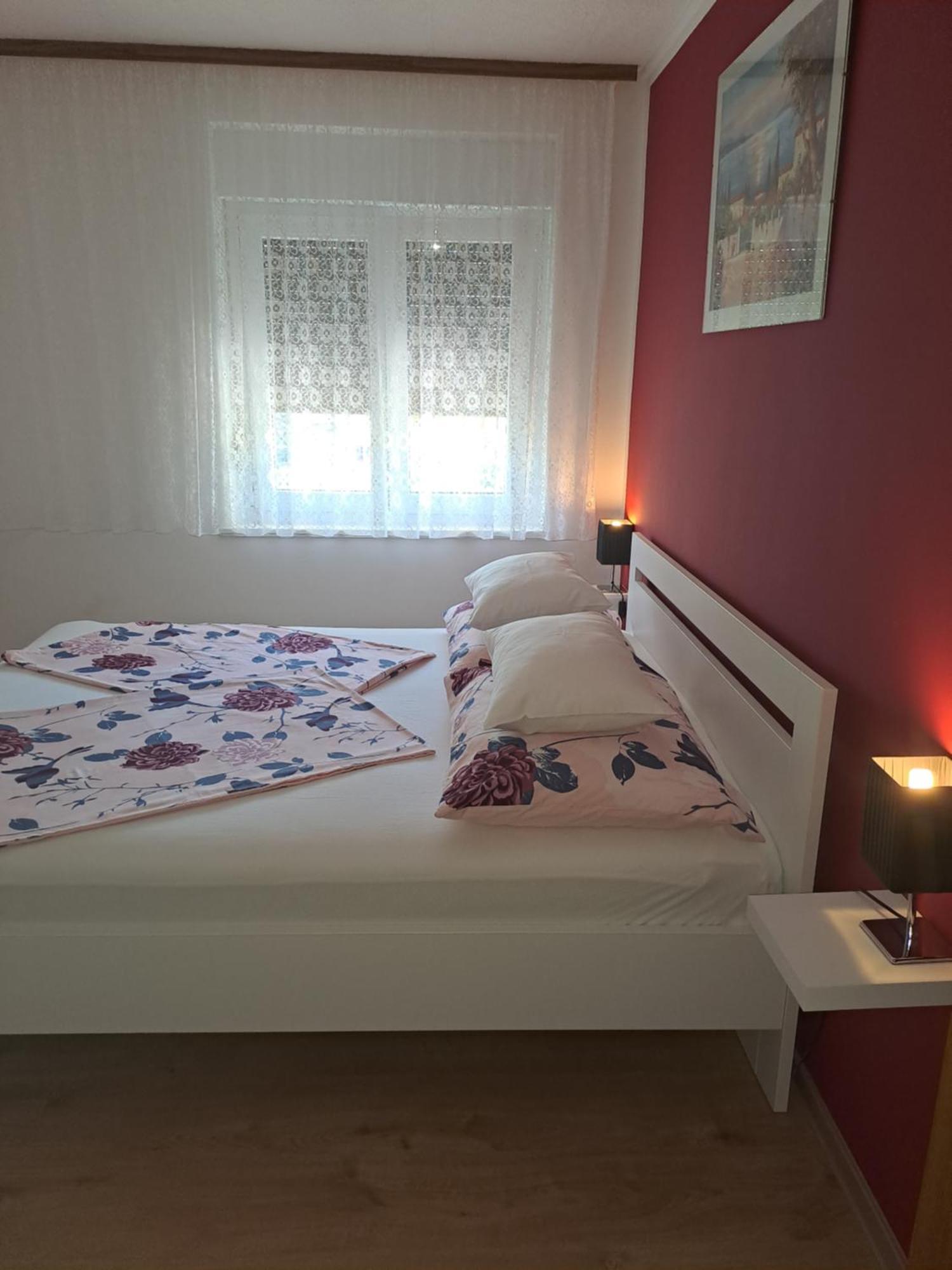 Studio Apartments Maslinik Krk Town Exterior foto